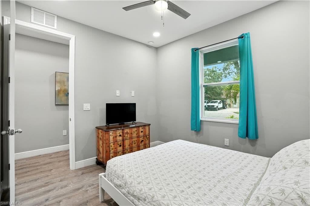 10140 Carolina ST-32
