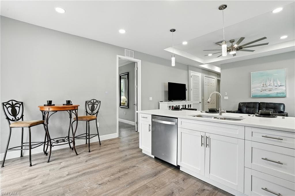 10140 Carolina ST-14