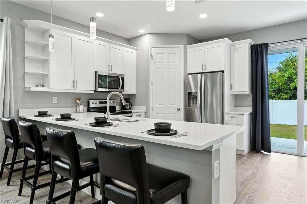 10140 Carolina ST-8