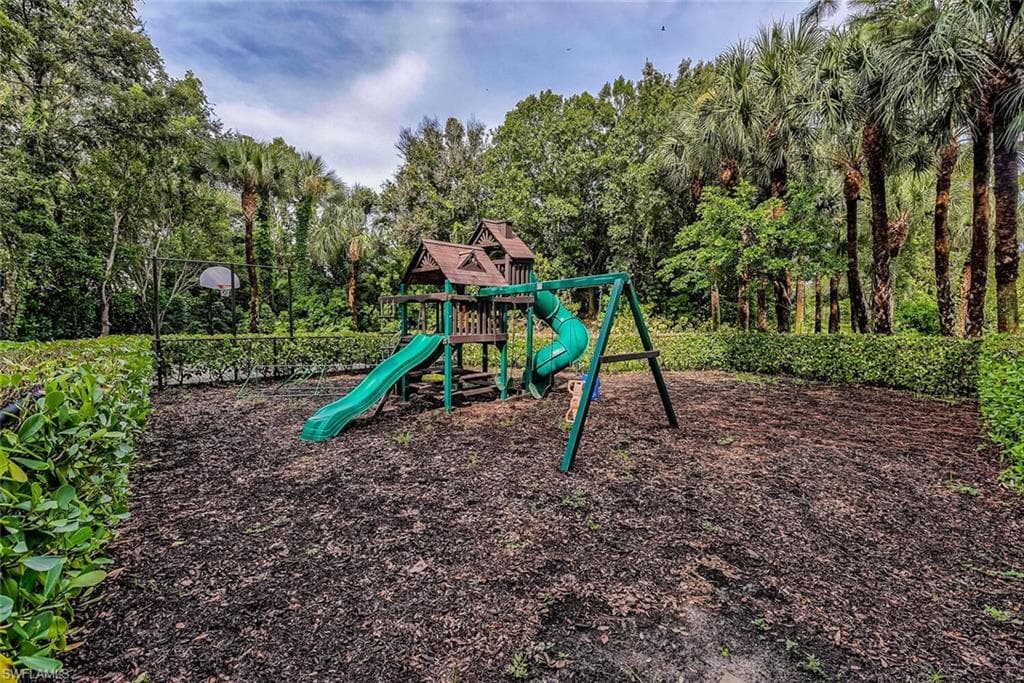 6910 Satinleaf RD N 101-26