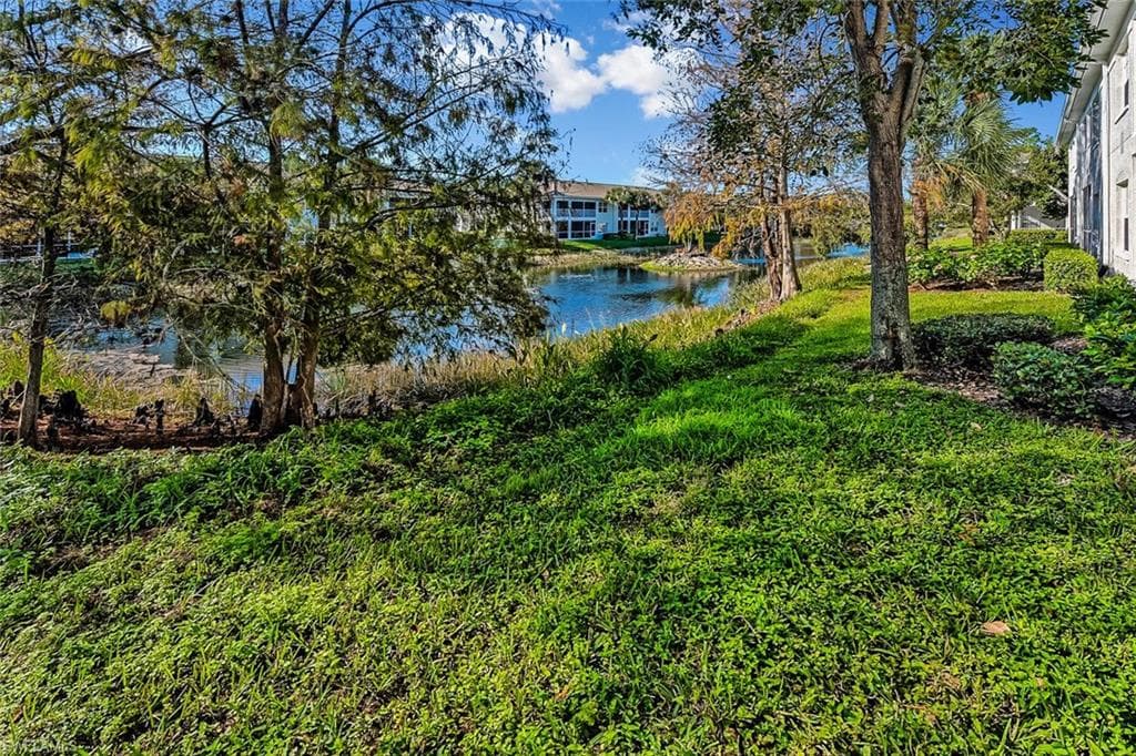 6910 Satinleaf RD N 101-22
