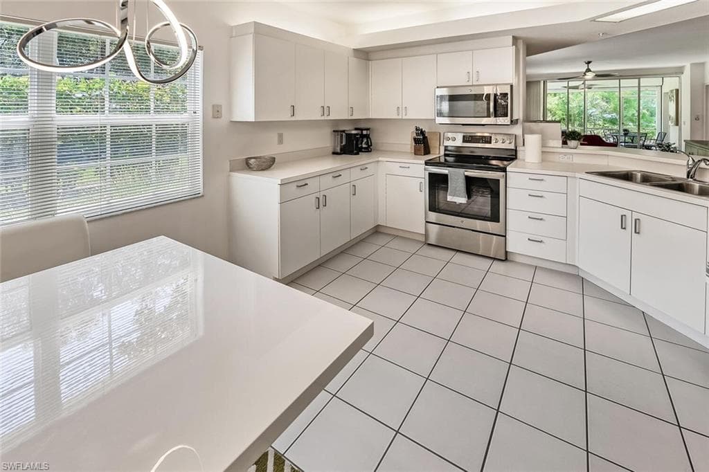 6910 Satinleaf RD N 101-8