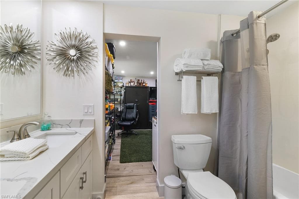 1771 Coral WAY-16