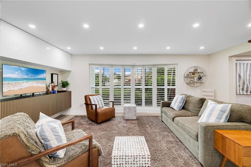1771 Coral WAY-4