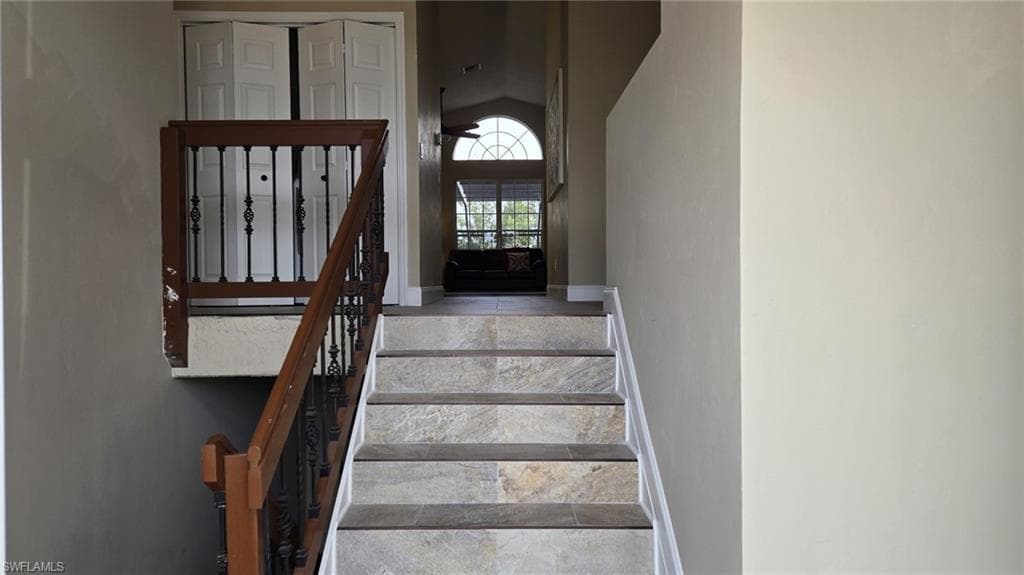 12208 Siesta DR-5