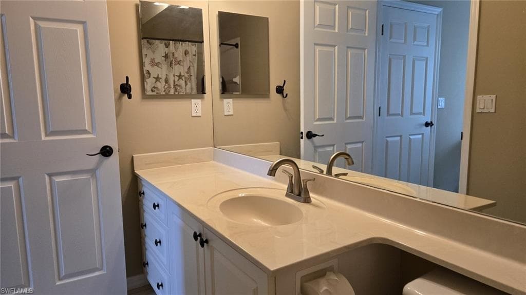 12208 Siesta DR-21
