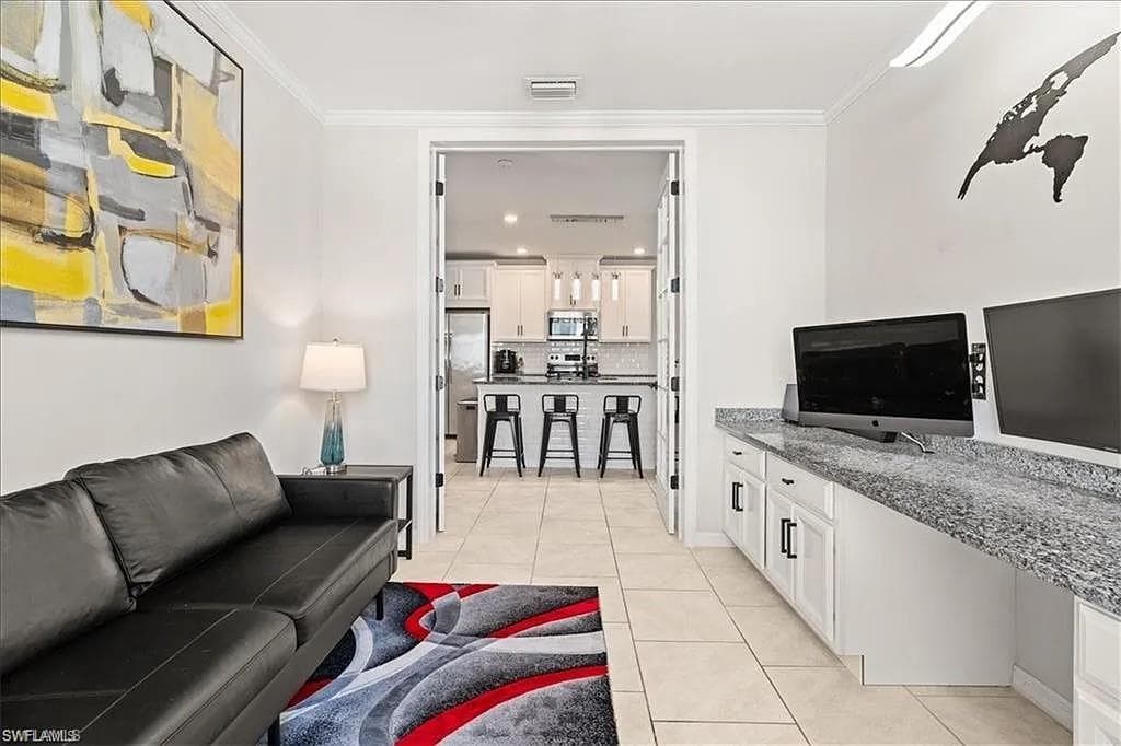 14672 Edgewater CIR-12