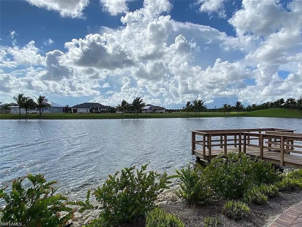 14672 Edgewater CIR-40