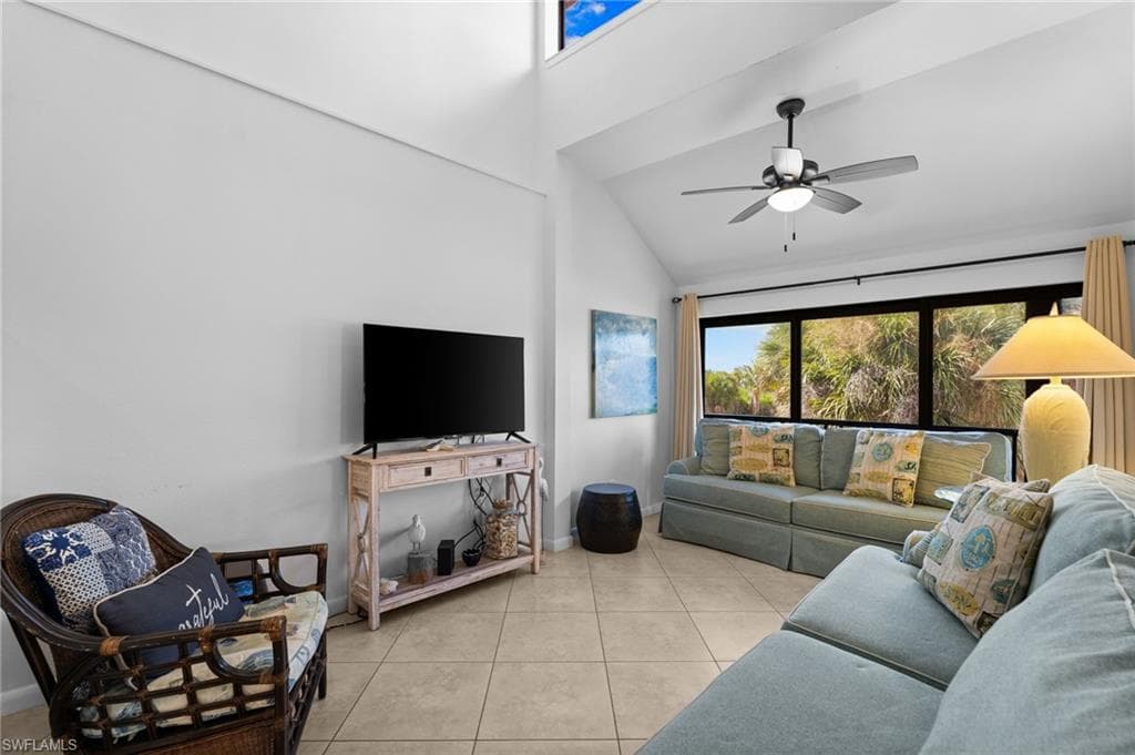 1811 Olde Middle Gulf DR 14-15