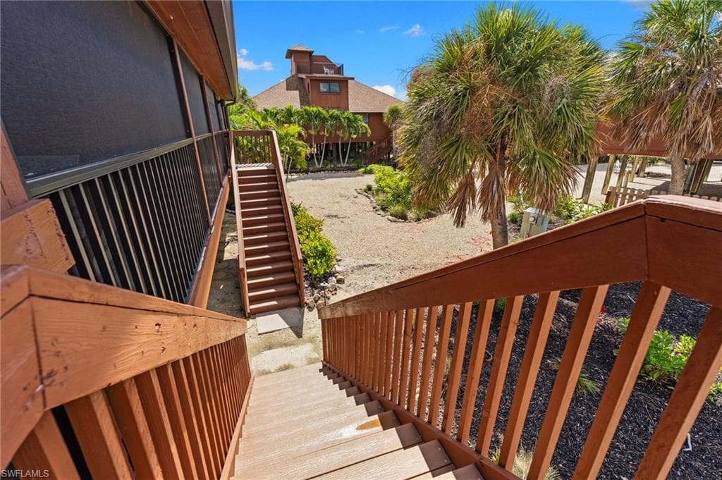 1811 Olde Middle Gulf DR 14-31