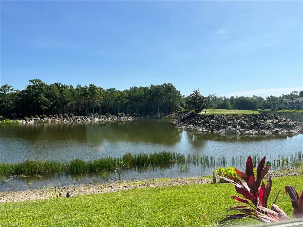 8555 Naples Heritage DR 214-33