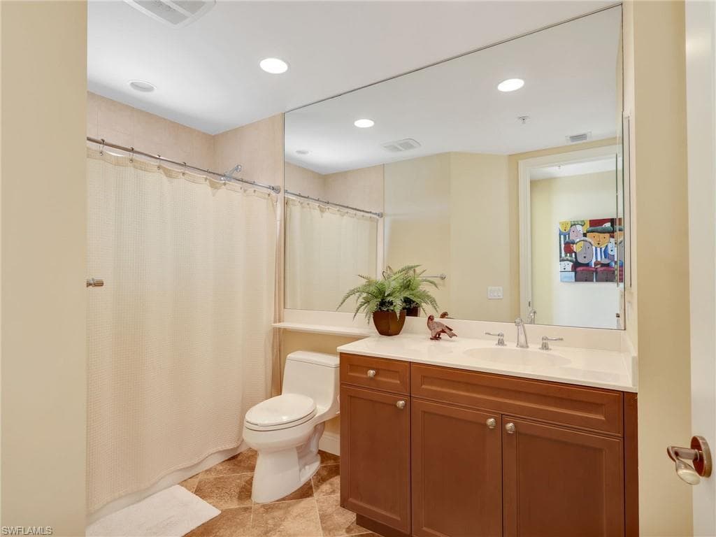 23750 Via Trevi WAY 1901-39