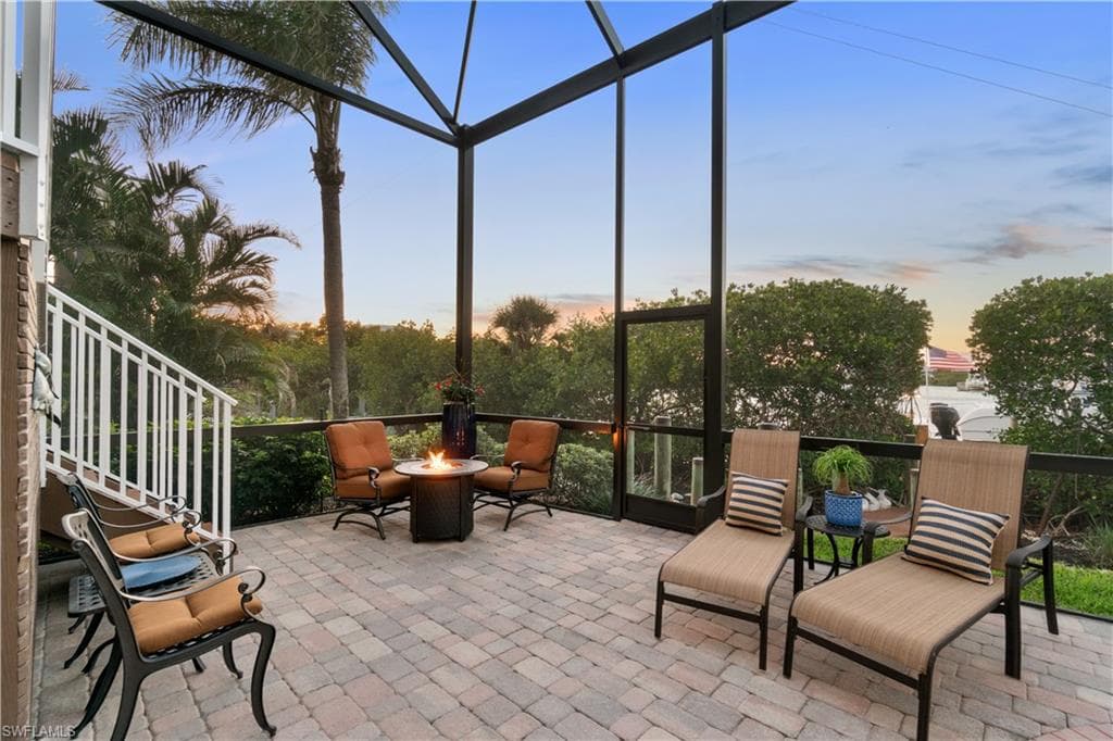 197 San Mateo DR-38