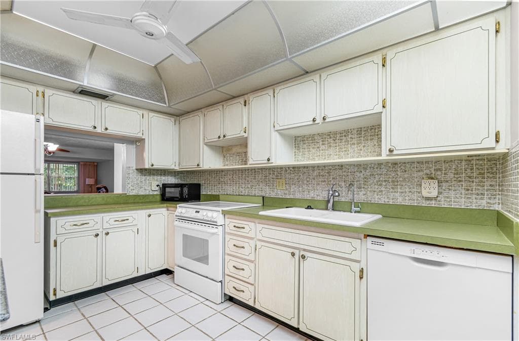 1830 Brantley RD B7 - 203-9