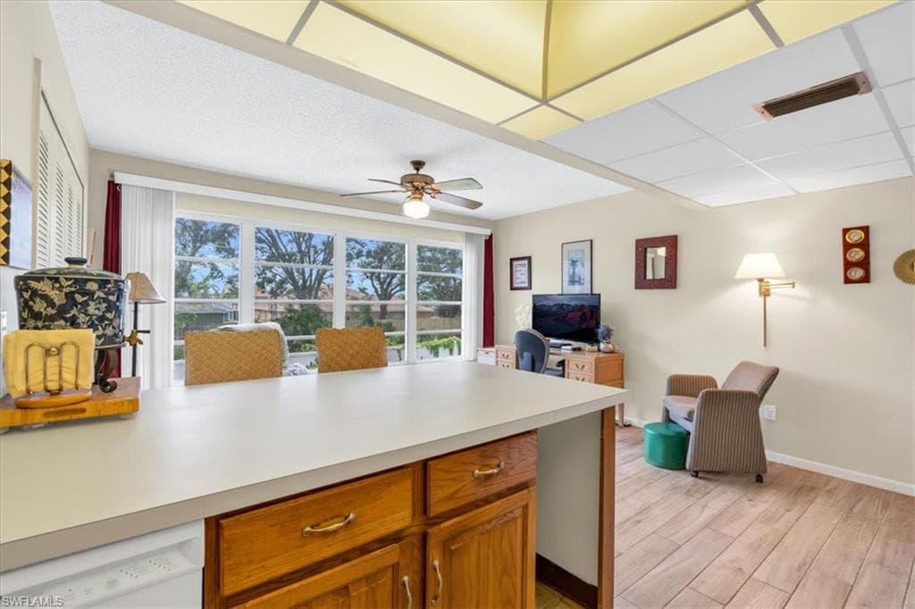 1376 S Brandywine CIR 4-9