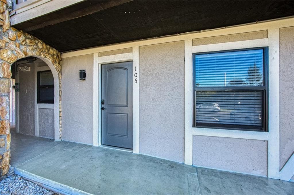 10022 Oxfordshire LN 105-2