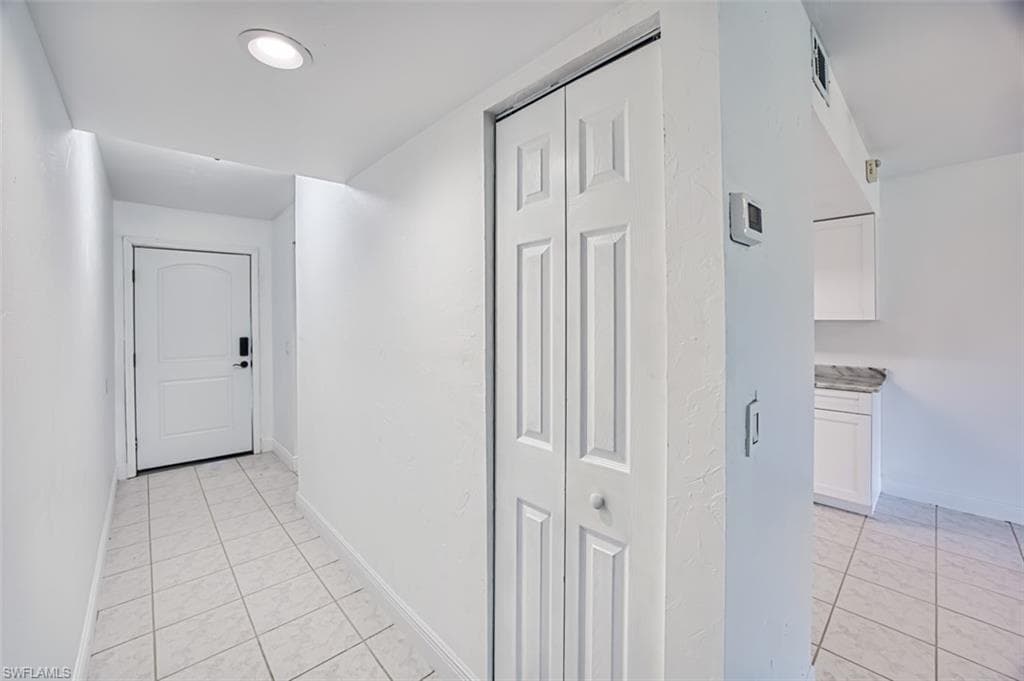 10022 Oxfordshire LN 105-9