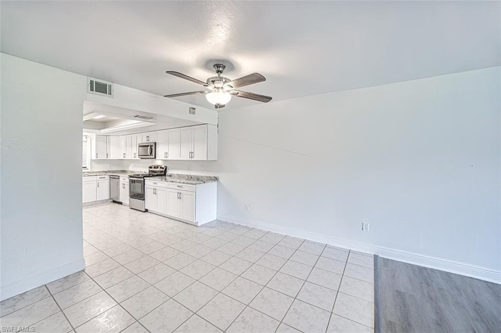 10022 Oxfordshire LN 105-14