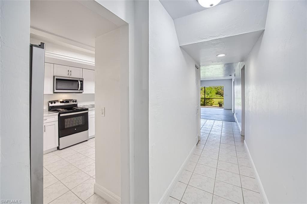 10022 Oxfordshire LN 105-8