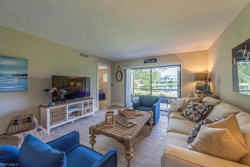 900 Misty Pines CIR 203-3