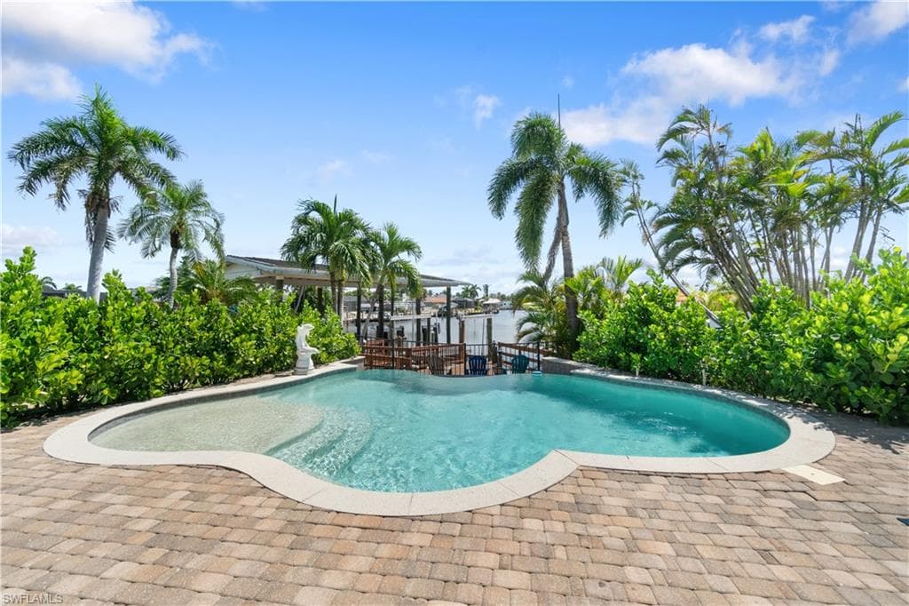 5161 Williams DR-3