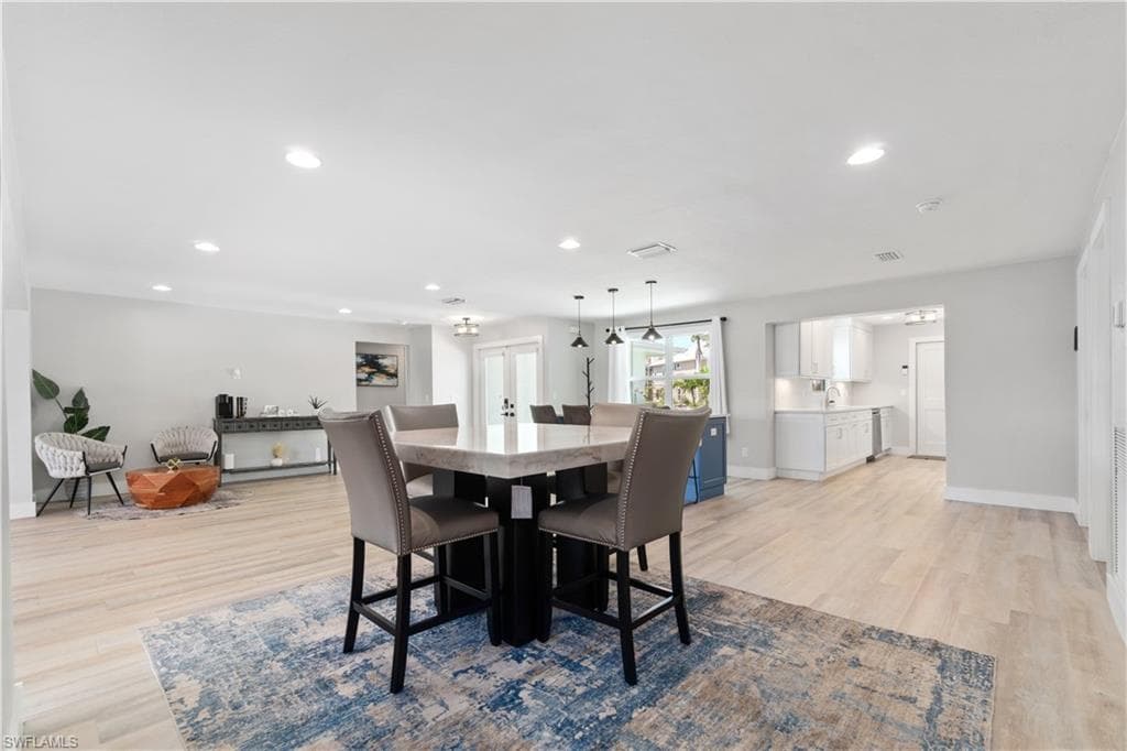 5161 Williams DR-19