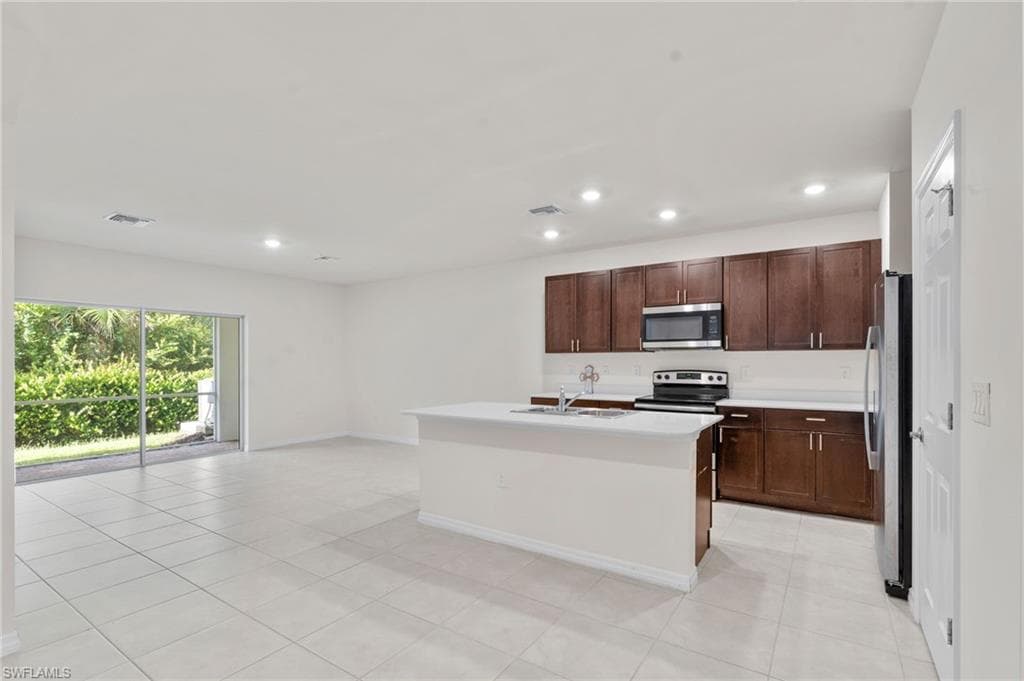 15535 Wildflower CIR-2