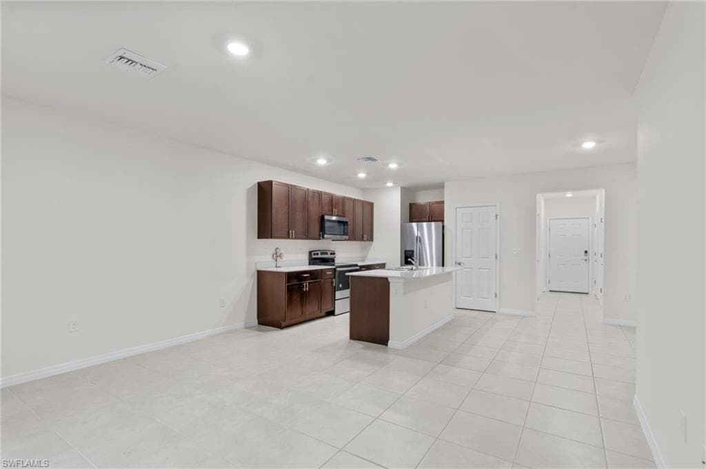 15535 Wildflower CIR-13