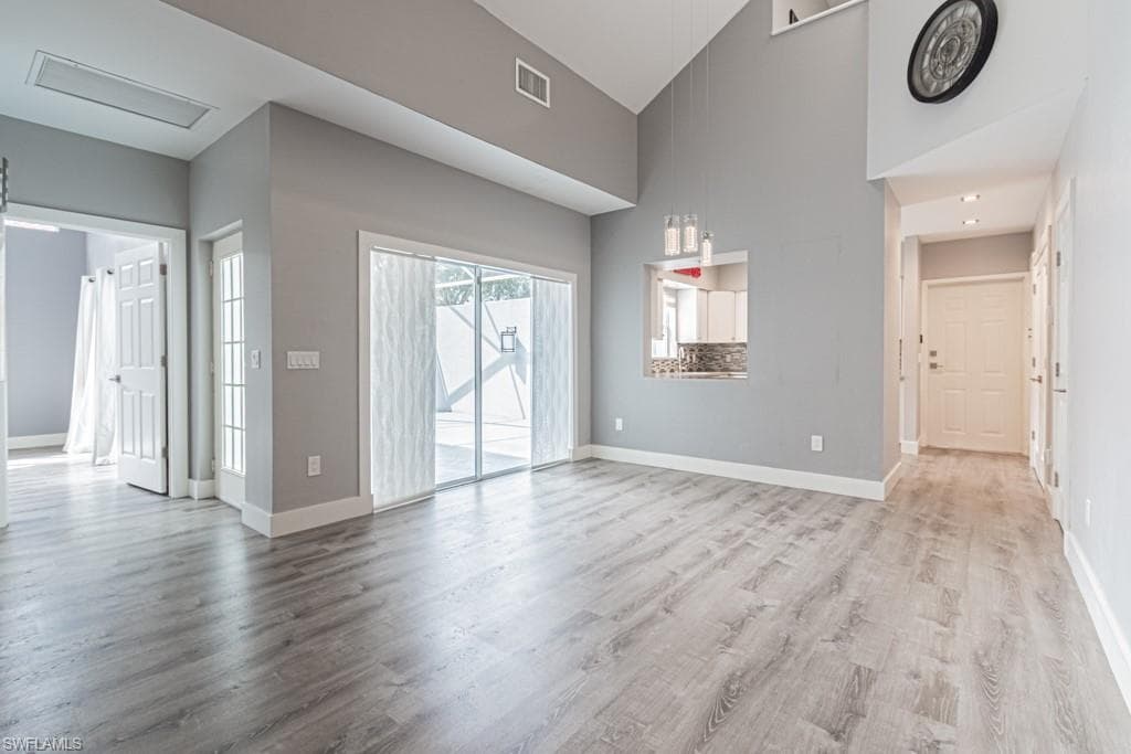 4544 Court WAY 18D-2