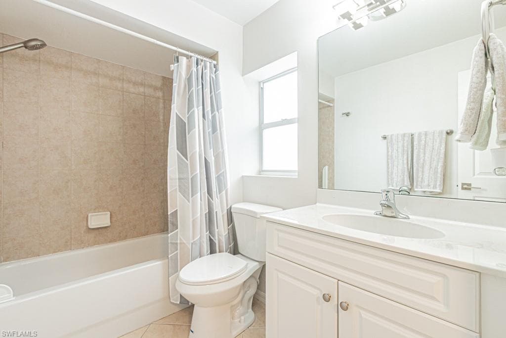 4544 Court WAY 18D-33