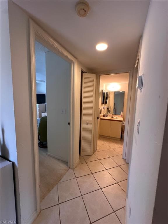 5708 Deauville CIR J101-23