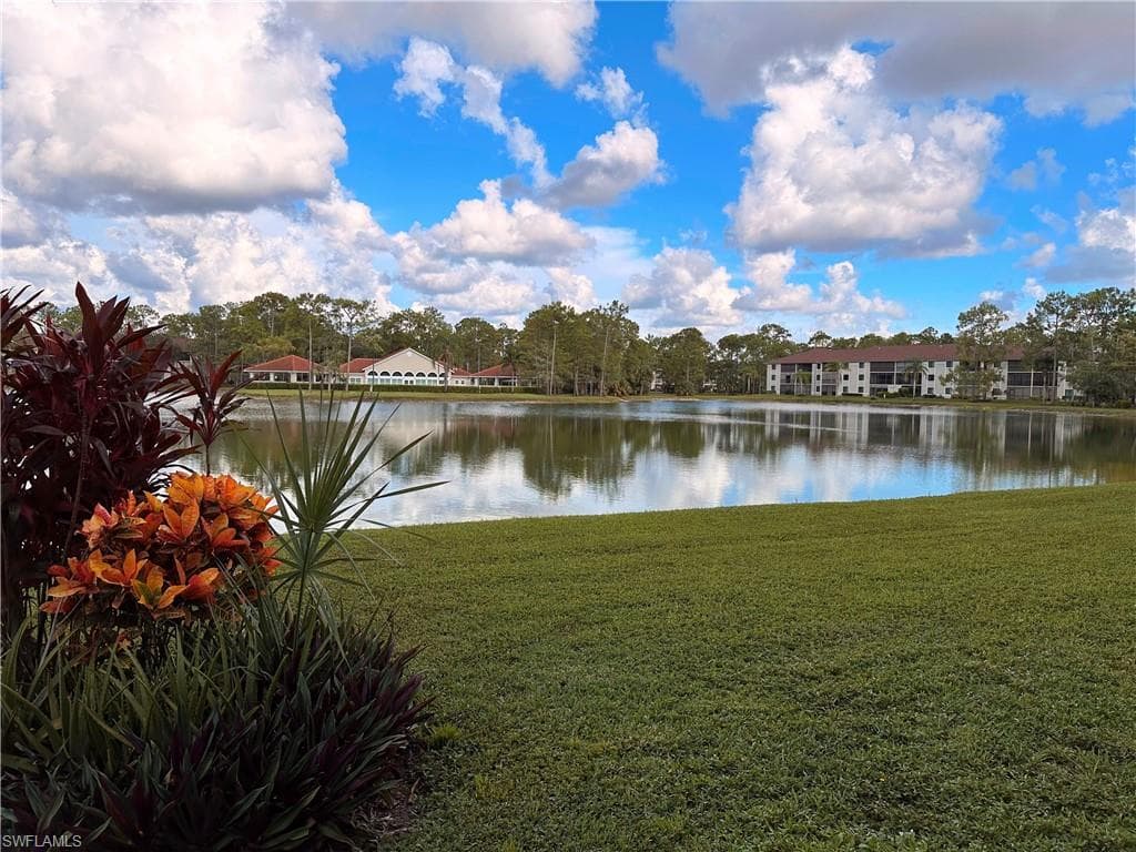 5708 Deauville CIR J101-18