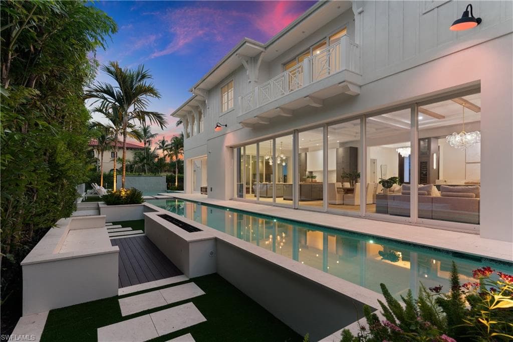 2131 Marina DR-2