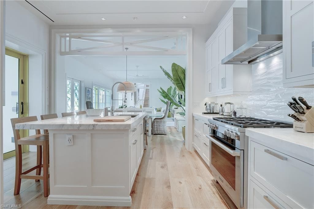 942 9th AVE S-22