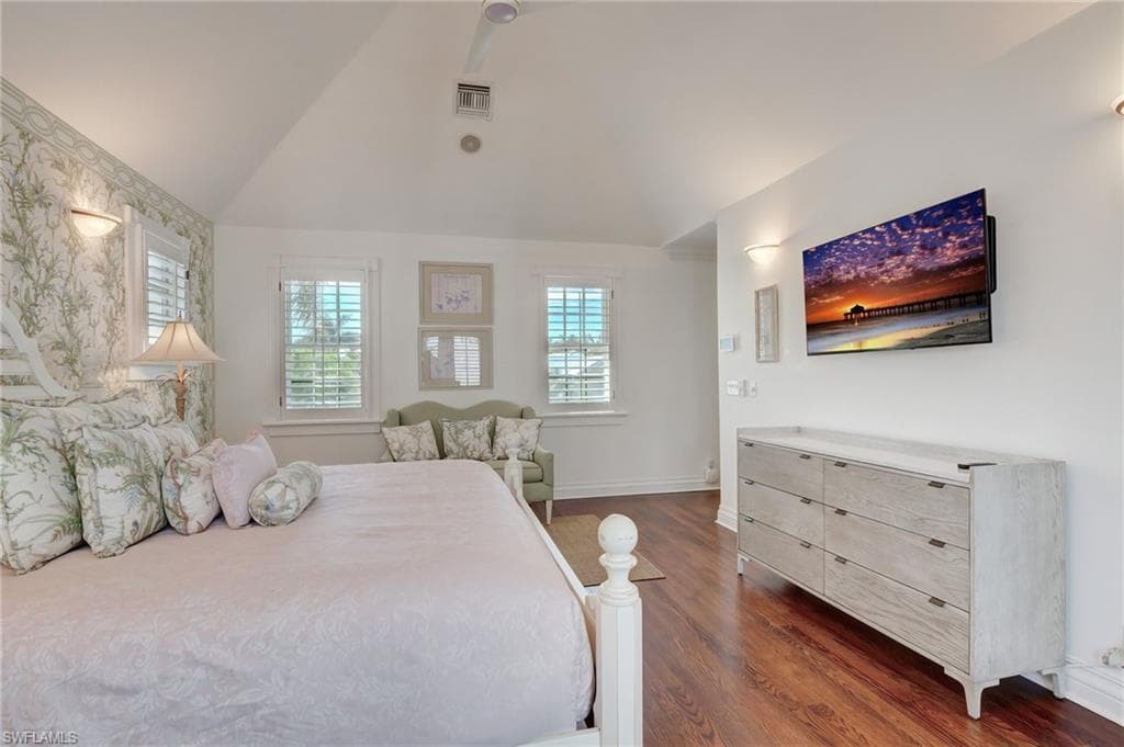 1551 Gulf Shore BLVD S-41