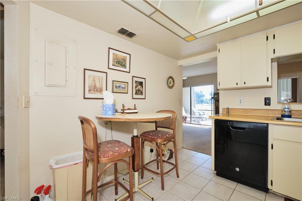 4728 Orange Grove BLVD 3-17