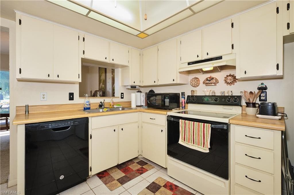 4728 Orange Grove BLVD 3-14