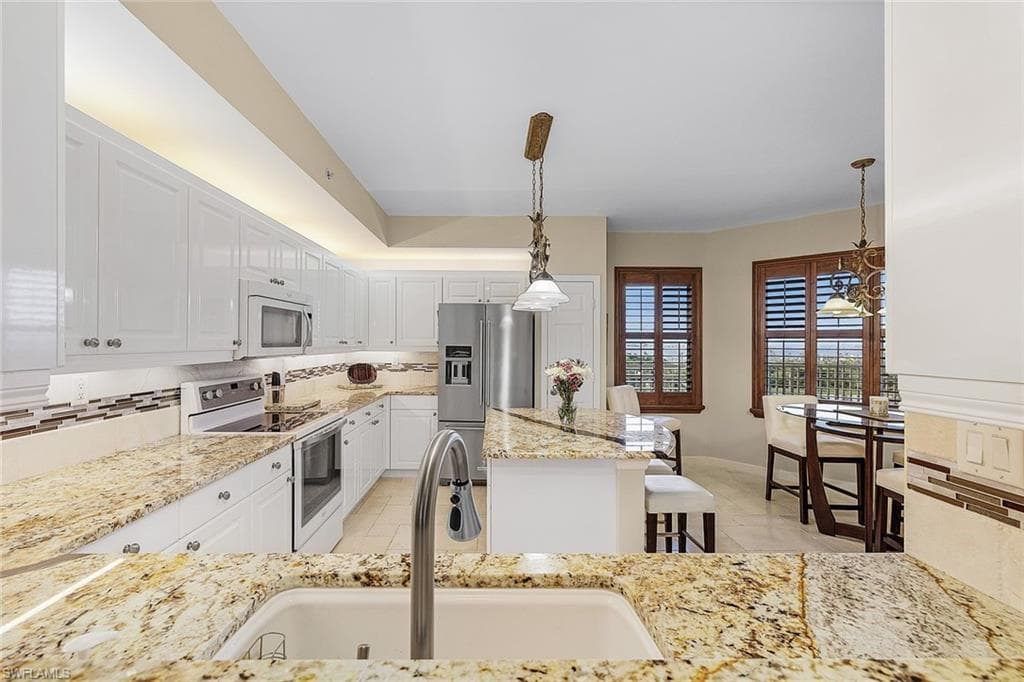 14250 Royal Harbour CT 817-10