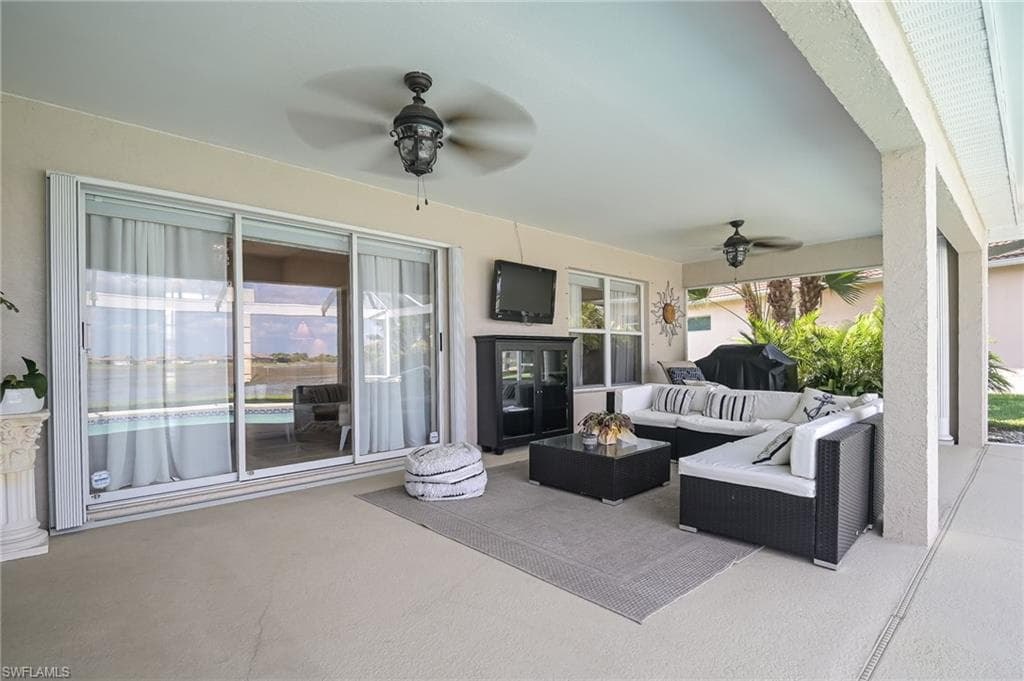2250 Grove DR-32