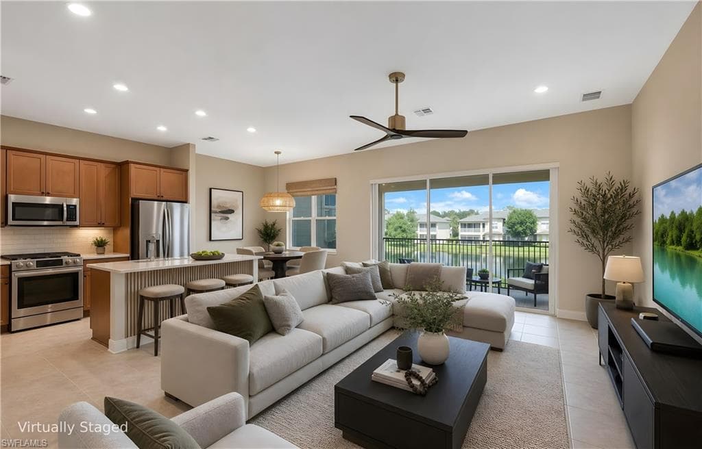 3530 Lansing LOOP 202-3