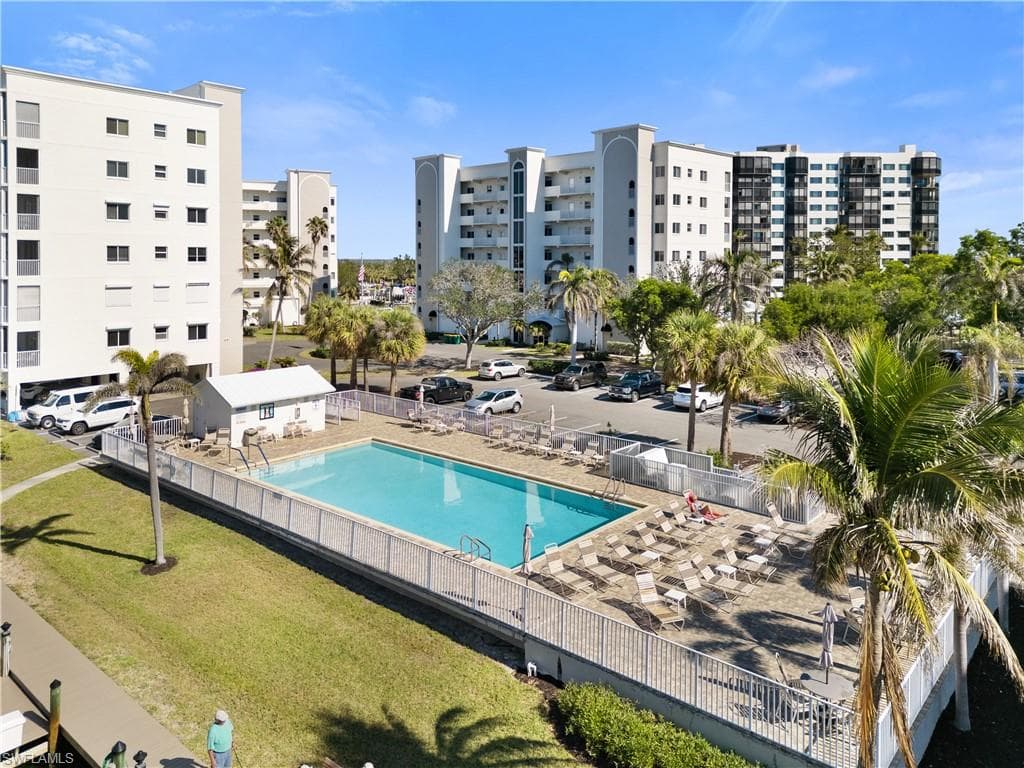 4371 Bay Beach LN 411-29