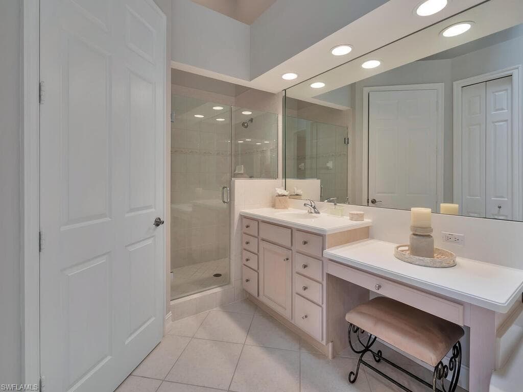 10221 Bellavista CIR 203-13