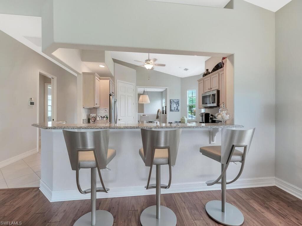 10221 Bellavista CIR 203-8