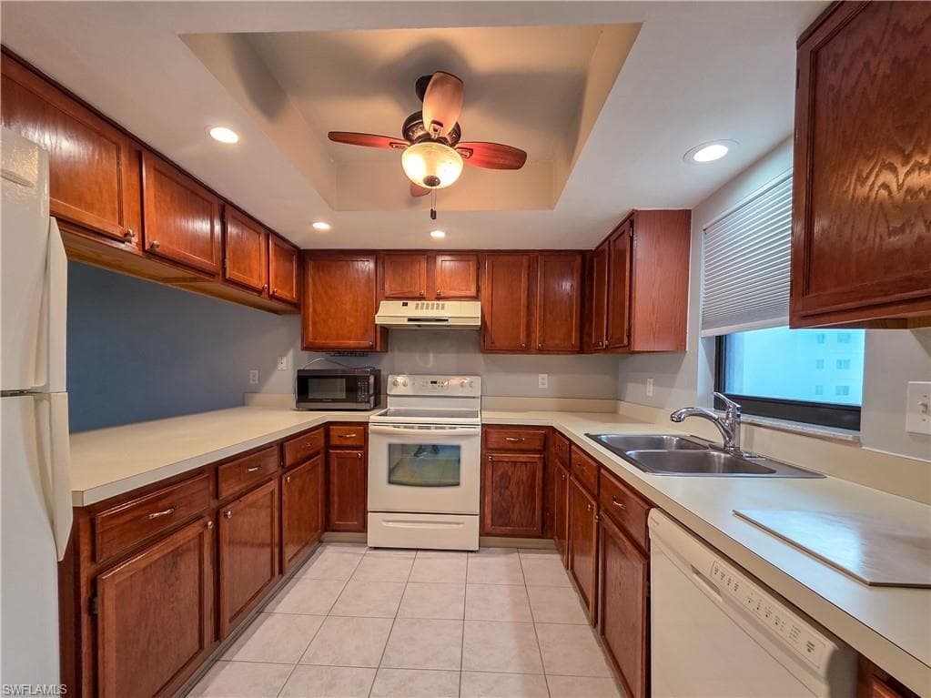 4371 Bay Beach LN 313-7