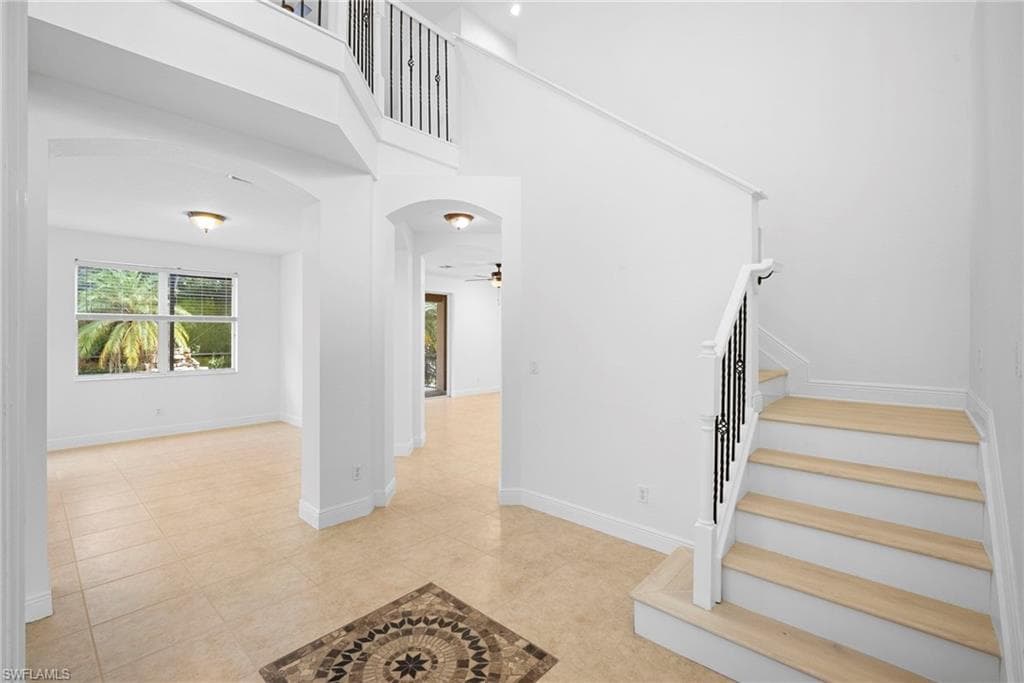8286 Sumner AVE 1-3