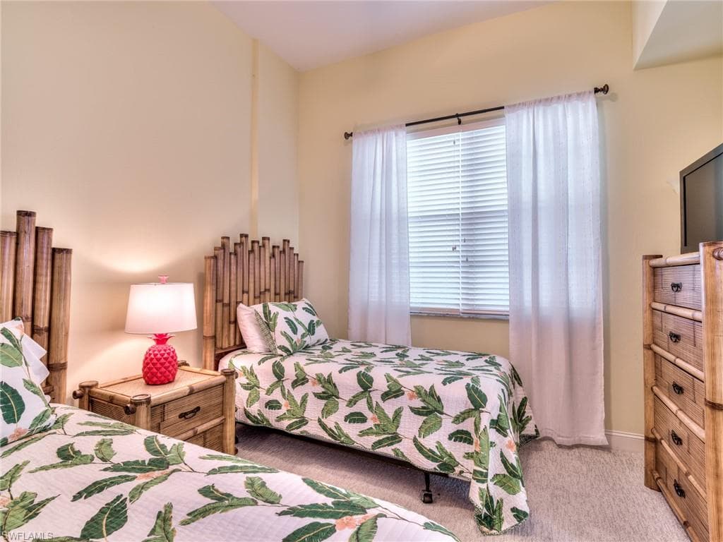 3921 KENS WAY 2301-21