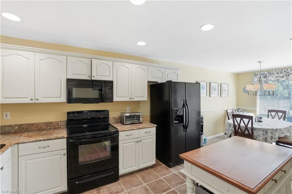 1120 Sarah Jean CIR B204-12