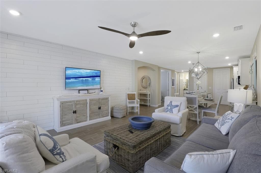 14663 Edgewater CIR-5