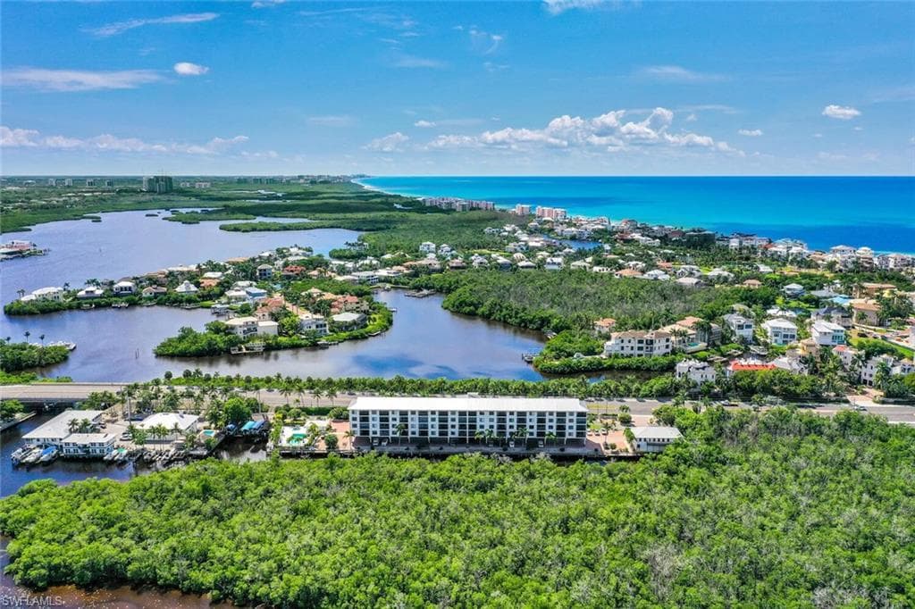 5220 Bonita Beach RD SW 204-1
