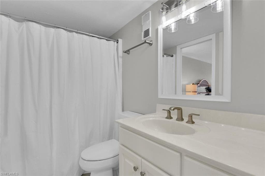 5220 Bonita Beach RD SW 204-15
